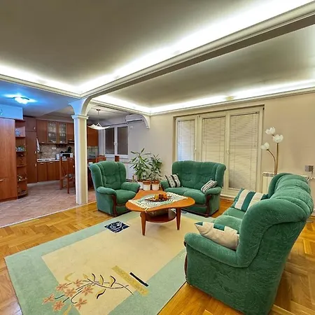 Mito's * 斯科普里