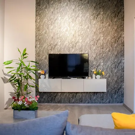 Mito's - Heart Of With Free Parking Apartamento