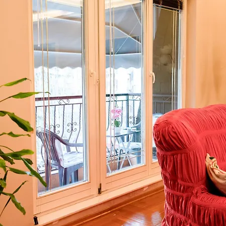 Mito's - Heart Of With Free Parking Apartamento